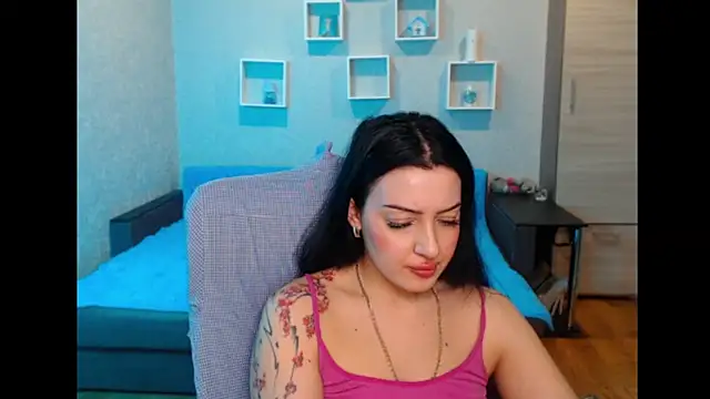 Snapshot of SkarlettMonliss chatting on January 5, 4:48 pm SkarlettMonliss online show from January 5, 4:48 pm