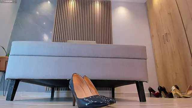 Snapshot of Katherinlevinee1 chatting on January 26, 12:22 pm Katherinlevinee1 online show from January 26, 12:22 pm