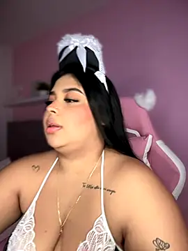 Snapshot of Emily_cooper20 chatting on November 1, 12:45 am Emily cooper20 online show from November 1, 12:45 am