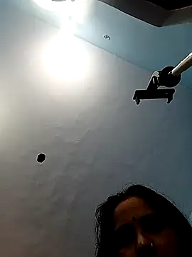 reemacouple007 online show from October 28, 6:10 pm