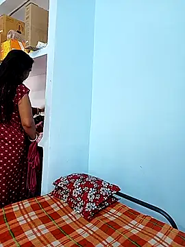 reemacouple007 online show from October 29, 7:21 am