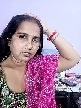 reemacouple007 online show from March 17, 8:06 am