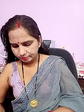 reemacouple007 online show from April 16, 8:04 am