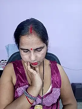 reemacouple007 online show from April 19, 8:13 am