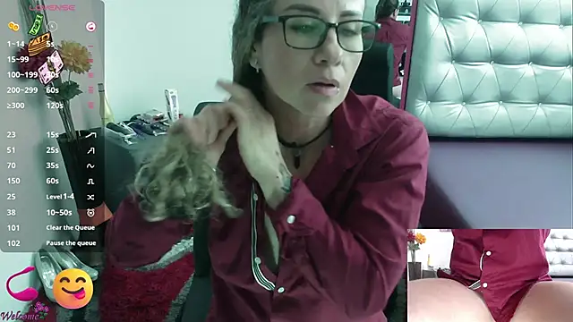 ViickySexy online show from February 11, 7:38 pm