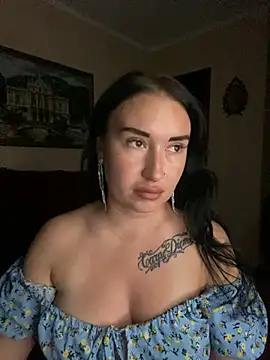 Roxana Bell online show from June 9, 7:14 pm