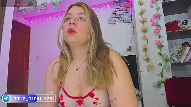 little tifanny82 online show from March 18, 11:30 am