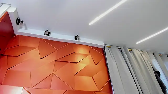 Alexxxholy online show from March 17, 7:58 pm