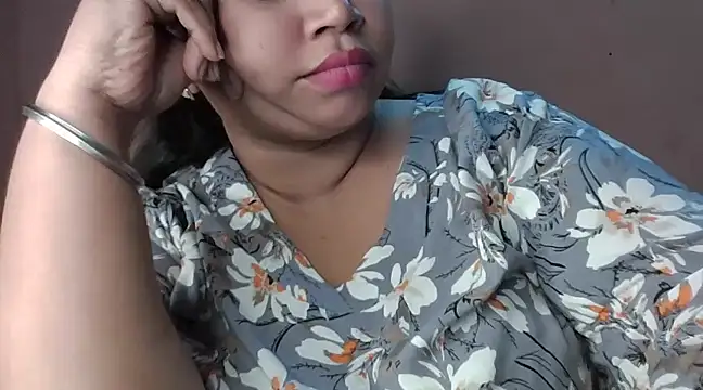 Ravina patil1 online show from January 21, 1:08 am