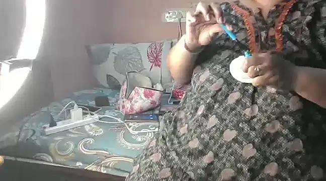 Ravina patil1 online show from January 22, 4:02 am