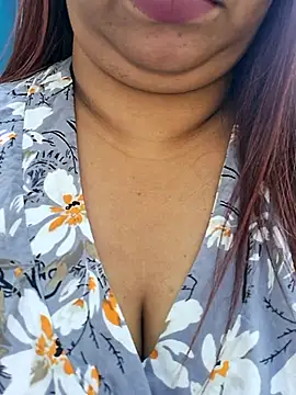 Ravina patil1 online show from February 14, 8:33 am