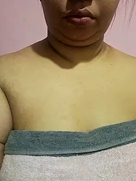 Ravina patil1 online show from April 7, 7:03 pm