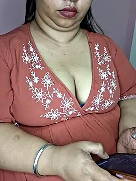 Ravina patil1 online show from April 19, 6:10 pm