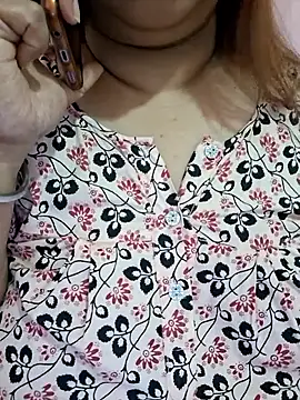 Ravina patil1 online show from April 21, 5:36 am