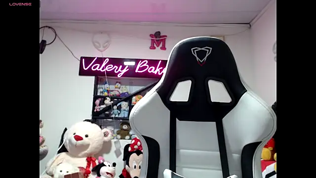 Snapshot of ValeryBaker_ chatting on October 31, 11:11 am ValeryBaker  online show from October 31, 11:11 am