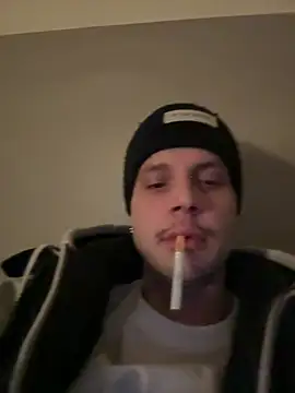 Snapshot of Alessandroxxx6968 chatting on February 18, 1:54 am Alessandroxxx6968 online show from February 18, 1:54 am