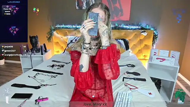 Mary Xextra online show from January 8, 4:12 am