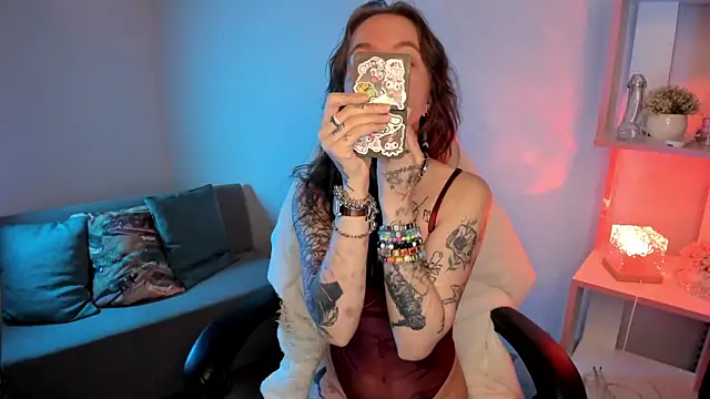 Mary Xextra online show from October 5, 12:09 am