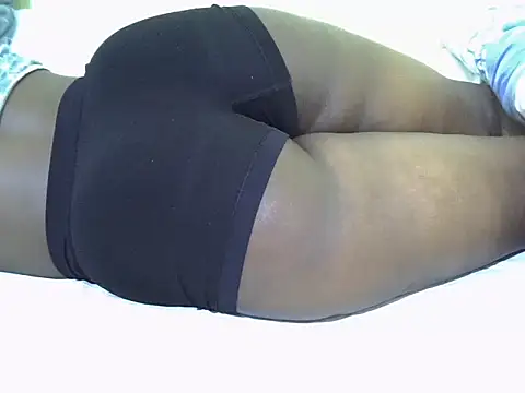 Snapshot of candililie chatting on November 8, 4:12 am candililie online show from November 8, 4:12 am