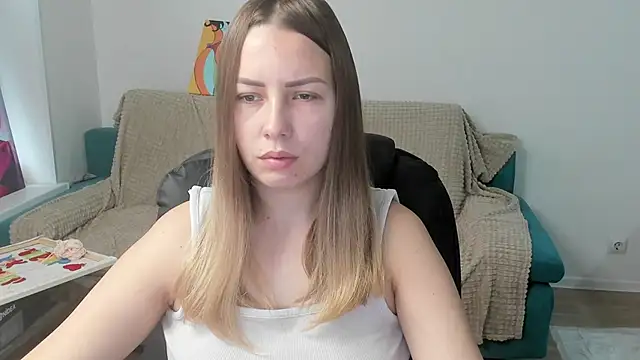 Snapshot of Mia_shy1 chatting on December 4, 7:17 am Mia shy1 online show from December 4, 7:17 am