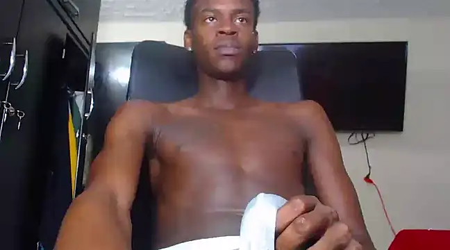 Snapshot of Real1jc chatting on December 3, 3:33 pm Real1jc online show from December 3, 3:33 pm