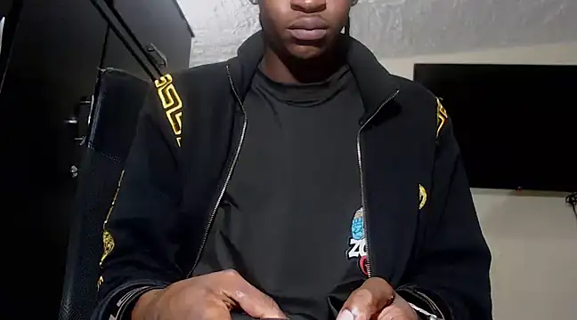 Snapshot of Real1jc chatting on December 30, 7:04 am Real1jc online show from December 30, 7:04 am