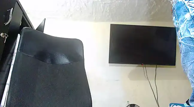 Snapshot of Real1jc chatting on January 16, 3:02 am Real1jc online show from January 16, 3:02 am