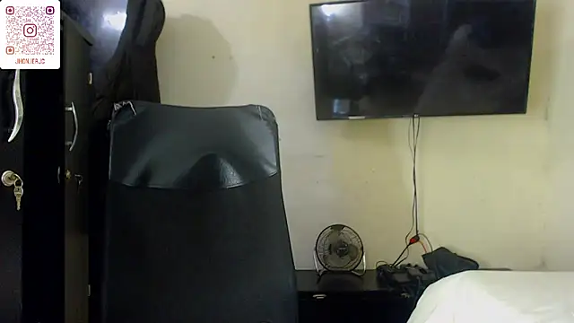 Snapshot of Real1jc chatting on September 21, 4:47 am Real1jc online show from September 21, 4:47 am