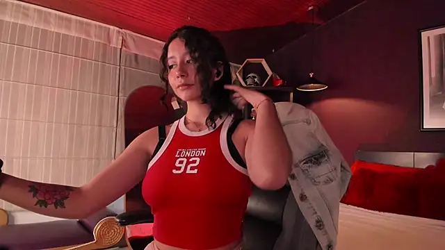 Snapshot of Moony_14 chatting on July 2, 2:12 pm Moony 14 online show from July 2, 2:12 pm