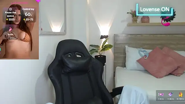 Snapshot of enma30_ chatting on December 28, 3:37 pm enma30  online show from December 28, 3:37 pm