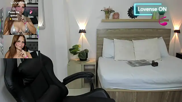 Snapshot of enma30_ chatting on January 29, 7:11 pm enma30  online show from January 29, 7:11 pm