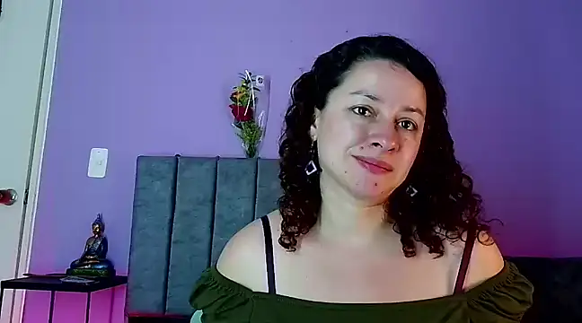 Snapshot of ArtesanaMK chatting on March 8, 5:33 pm ArtesanaMK online show from March 8, 5:33 pm