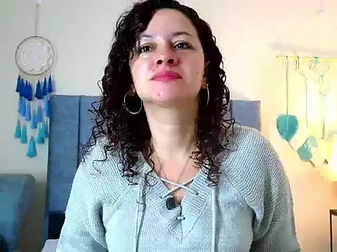 Snapshot of ArtesanaMK chatting on October 13, 11:21 am ArtesanaMK online show from October 13, 11:21 am