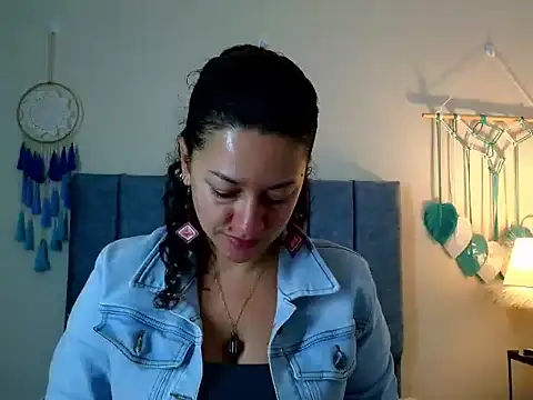 Snapshot of ArtesanaMK chatting on October 14, 11:33 am ArtesanaMK online show from October 14, 11:33 am