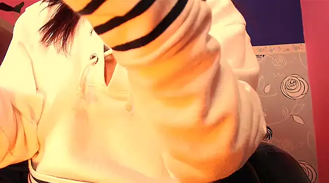 SaraSofia44 online show from March 15, 9:41 am