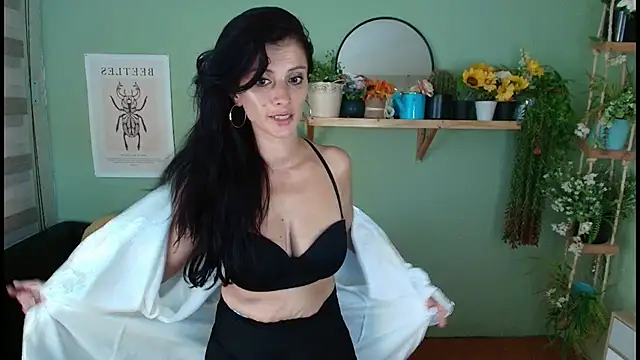 Snapshot of Aliiz_01 chatting on February 21, 5:31 pm Aliiz 01 online show from February 21, 5:31 pm