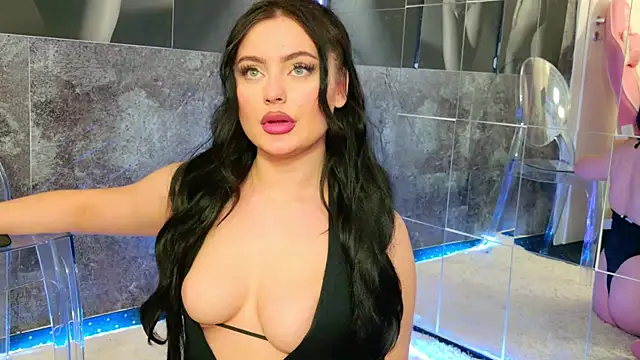 Snapshot of celia_chanel chatting on March 4, 12:12 pm celia chanel online show from March 4, 12:12 pm