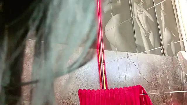 Snapshot of celia_chanel chatting on March 5, 8:43 am celia chanel online show from March 5, 8:43 am