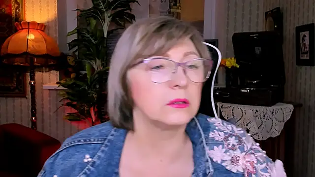 sugar vivien online show from January 18, 9:13 am