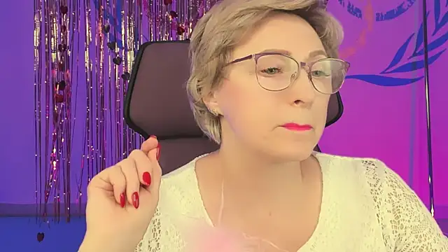 sugar vivien online show from February 19, 9:06 am