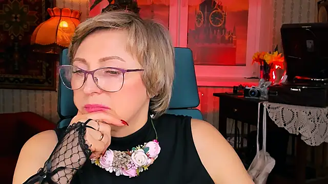 sugar vivien online show from March 5, 7:06 pm