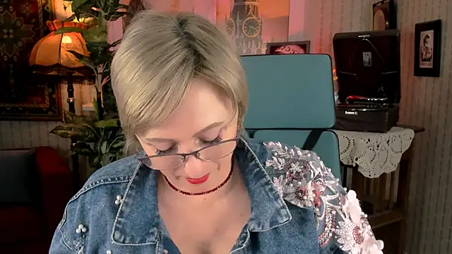 sugar vivien online show from March 20, 9:26 am