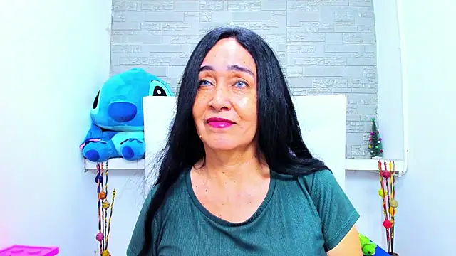 HorniestMilf online show from September 25, 8:01 pm