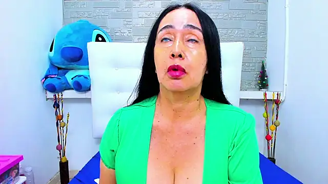 HorniestMilf online show from October 5, 12:20 am