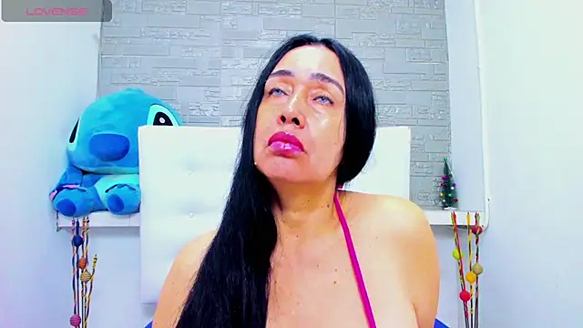 HorniestMilf online show from November 15, 11:54 pm