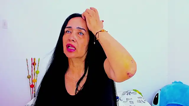 HorniestMilf online show from April 8, 9:15 pm