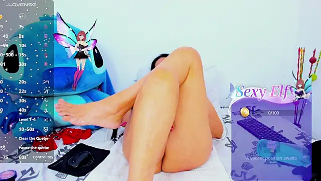 HorniestMilf online show from April 18, 9:15 pm