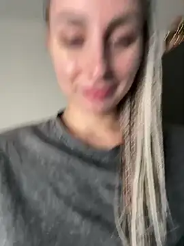 Snapshot of TwixCouple chatting on January 7, 12:13 am TwixCouple online show from January 7, 12:13 am