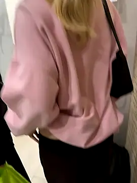 Snapshot of TwixCouple chatting on October 24, 1:07 pm TwixCouple online show from October 24, 1:07 pm