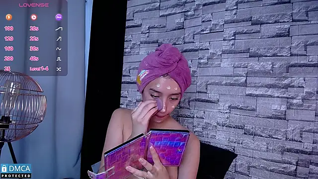 BellaOdisea online show from February 21, 1:22 pm